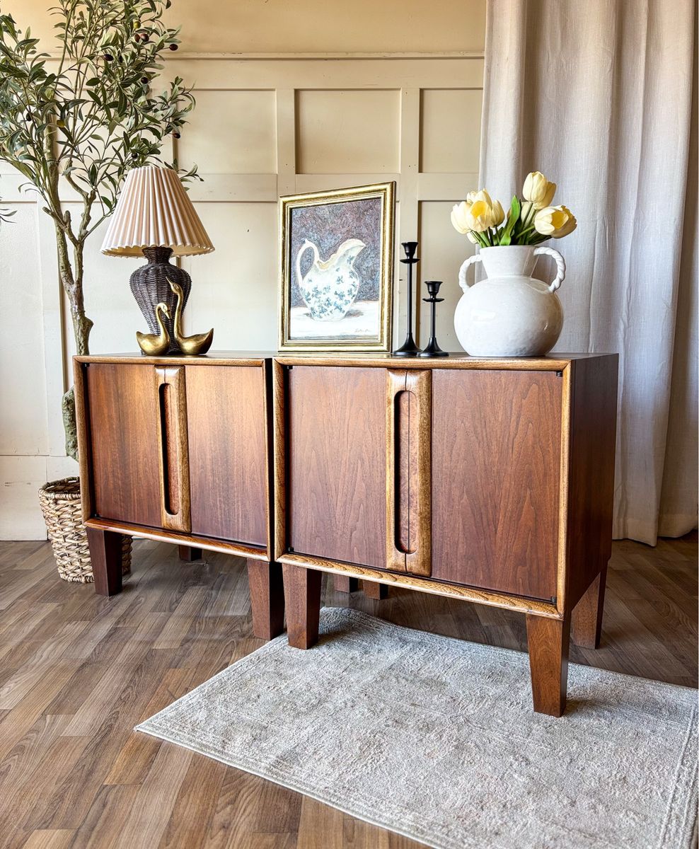 *FREE DELIVERY* Vintage Lane MCM Burl Nightstands