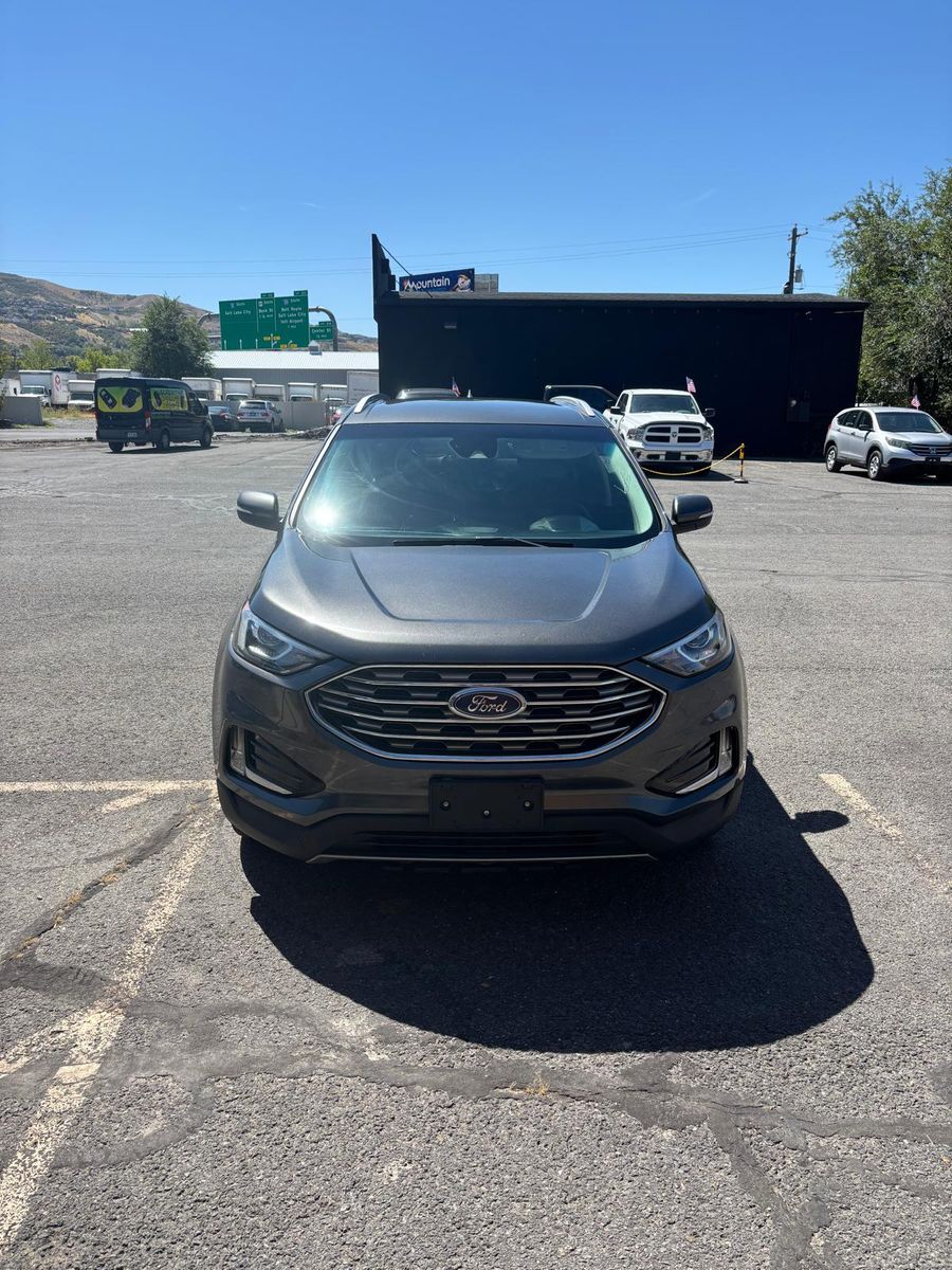 2019 Ford Edge Titanium