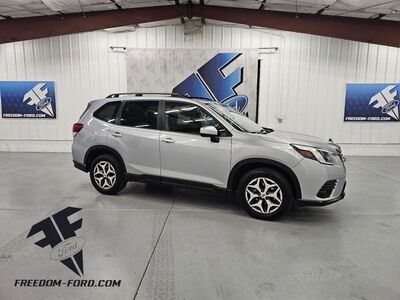 2022 Subaru Forester Premium