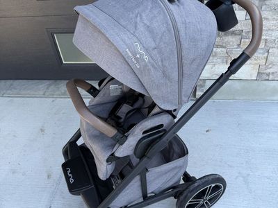 Nuna MIXX Next Stroller - Like New