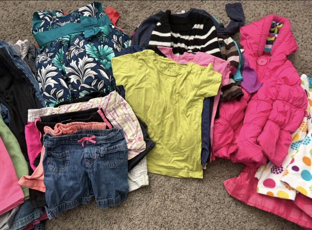 Girls Clothes Bundle *Size 4T*