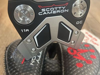 NEW Scotty Cameron Limited Release Phantom 11R OC RH Putter - 35" - Brand New / W/ Cover