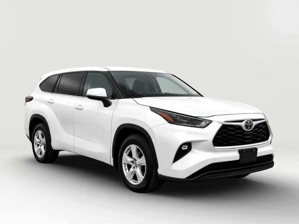 2025 Toyota Highlander LE