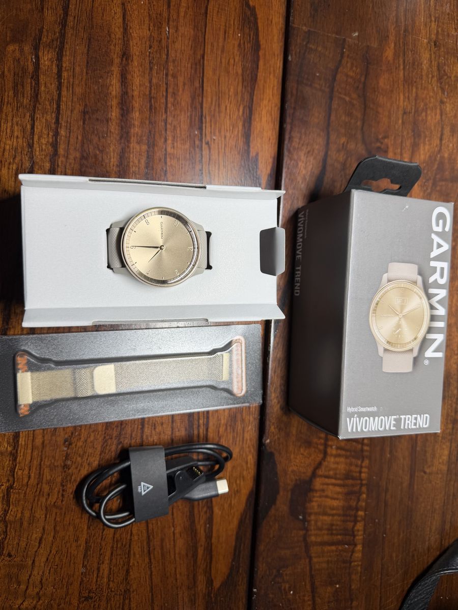 Garmin Vivomove Trend women’s watch