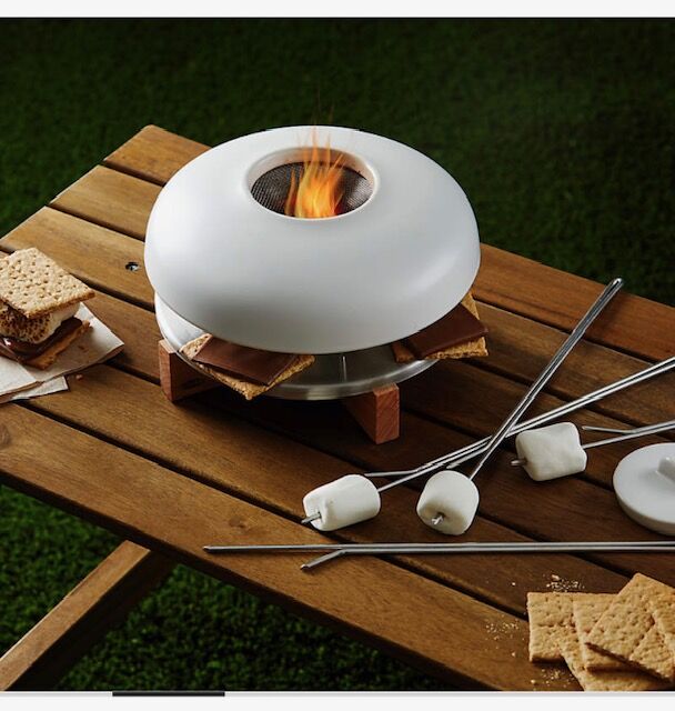 Crate and Barrel S´mores Roaster by chefn size 8.5 x 8.5 inch ceramic