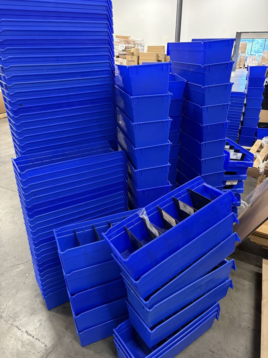 Akro-Mils Plastic storage bins