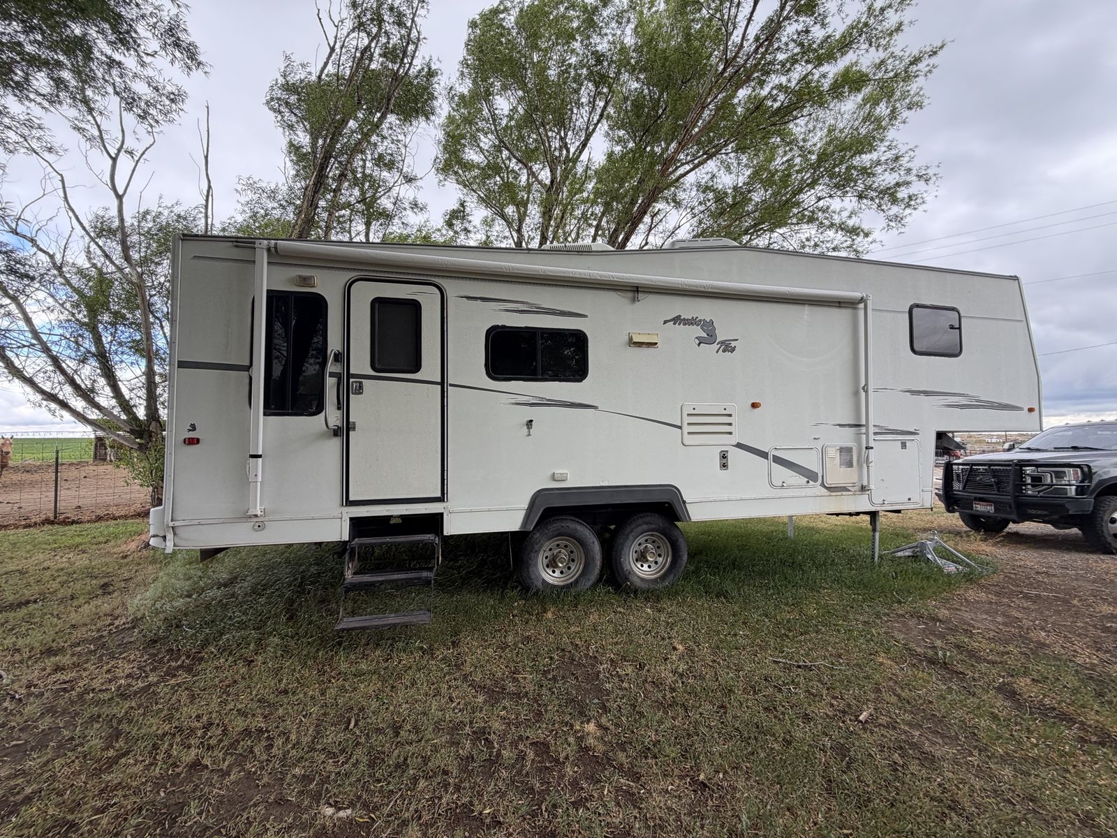 2004 Arctic Fox Camper