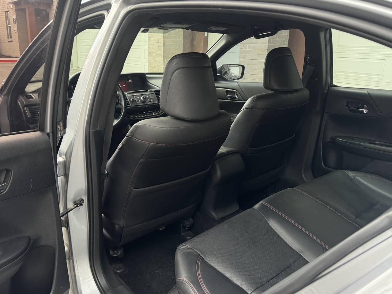 Main image 20