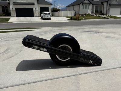 Funkywheel Urban X Electric Hoverboard Skateboard Self-Balancing Scooter Black