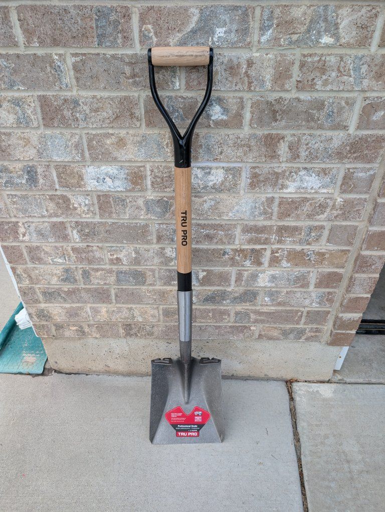 New 30in Professional Grade Square Nose Shovel