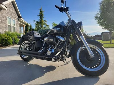 2016 Harley-Davidson fat boy lo (flstfb) LOW MILES (1,973)