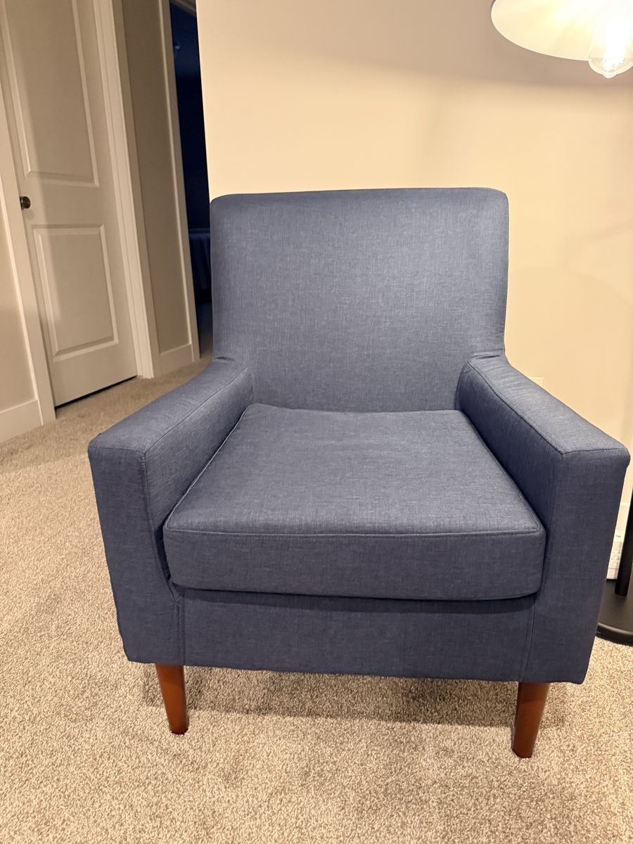 Mid-Century Modern Arm/ Accent Chair