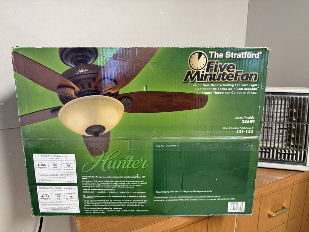Hunter Stratford 44 Ceiling Fan. New