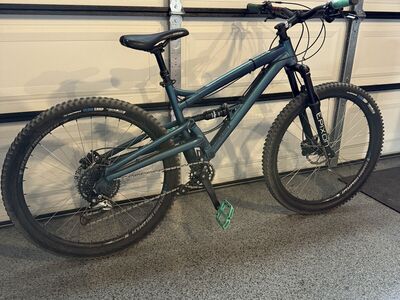 Diamondback Atroz MD