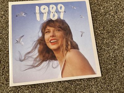 Taylor Swift 1989 vinyl record