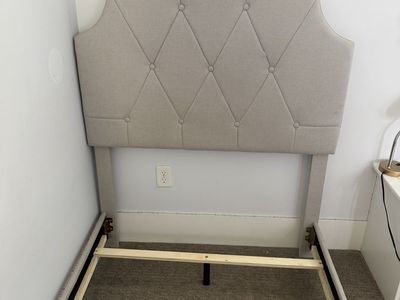Twin size bed frame w/ box spring and Casper mattress