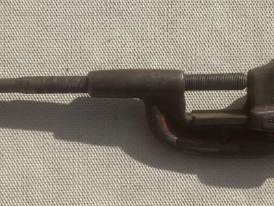 Vintage Ridgid Heavy Duty Pipe Cutter 1/8-2