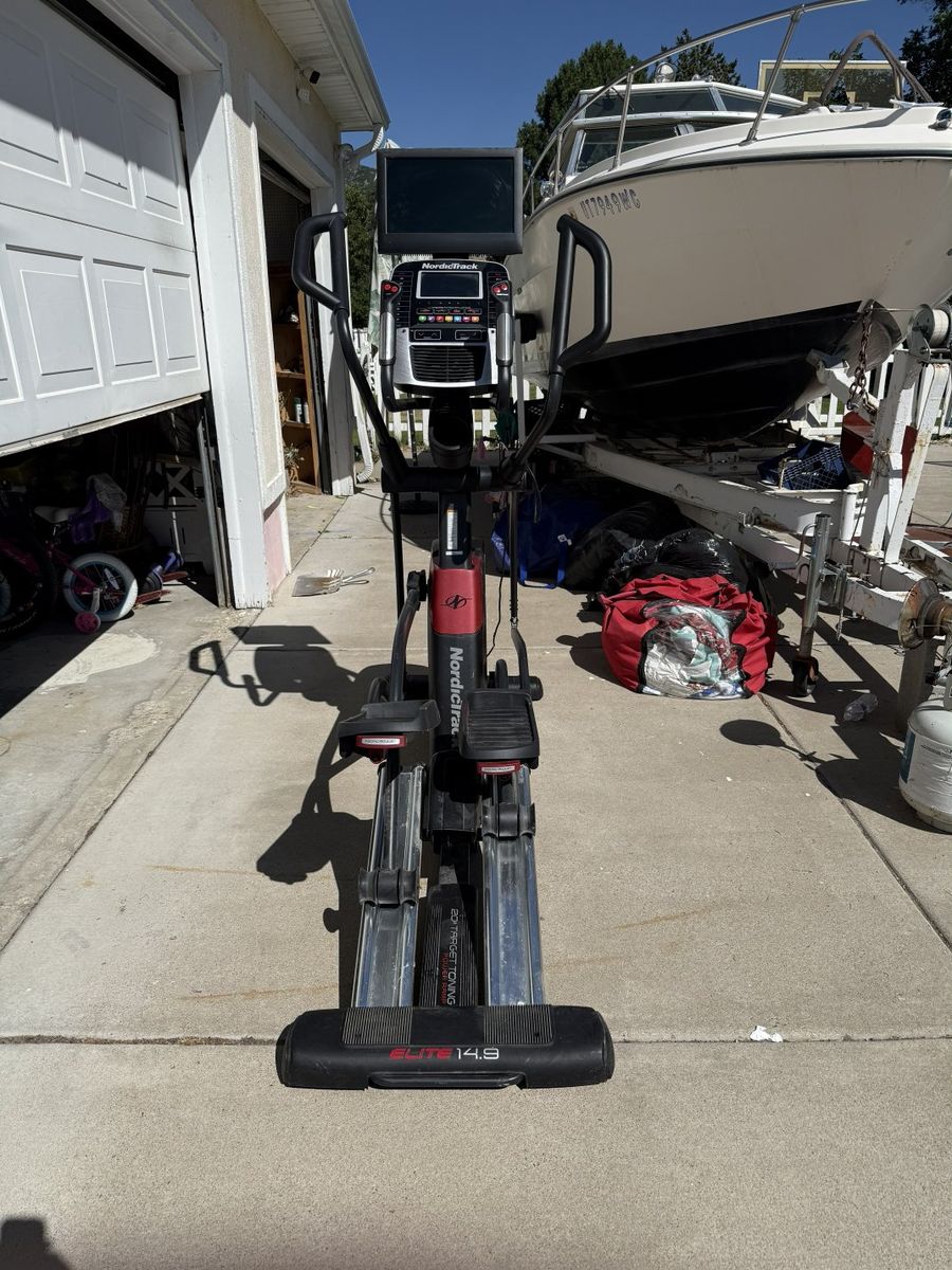 NordicTrack Elite 14.9 Elliptical Machine - Heavy Duty Cardio Fitness Equipment