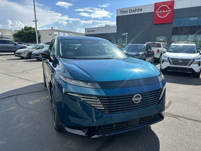 Main image 3