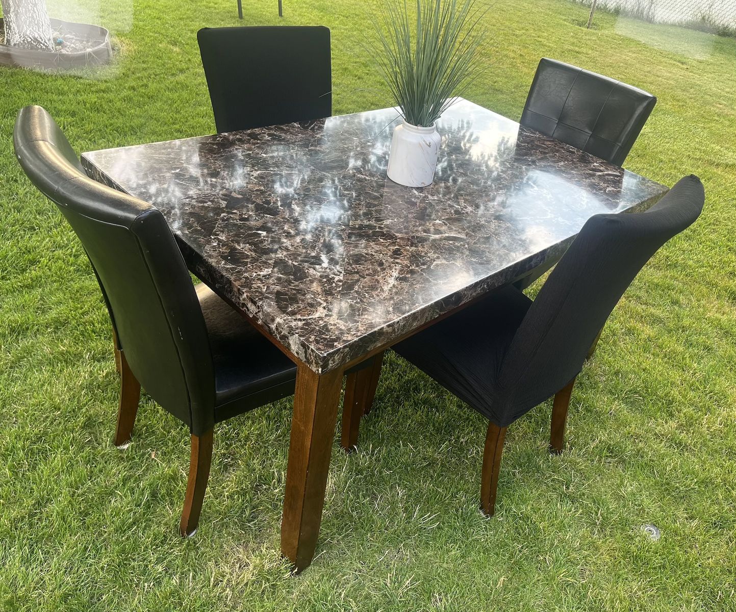 Beautiful Dining Table set