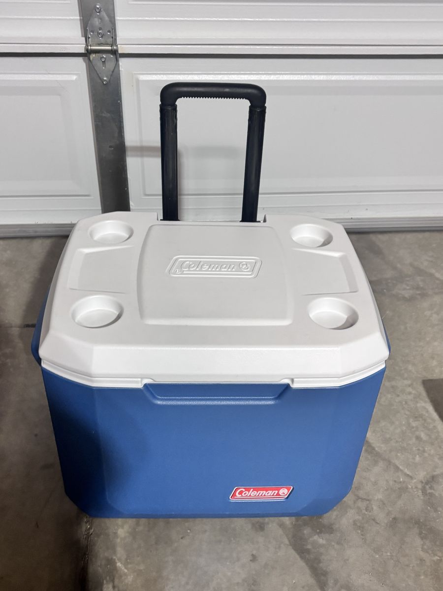 Coleman 50 Quart Cooler - Blue/White