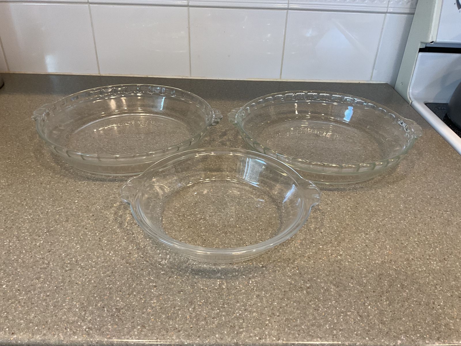 3 Vintage Pyrex Scalloped Pie Plates (2) 9.5” (1) 7”