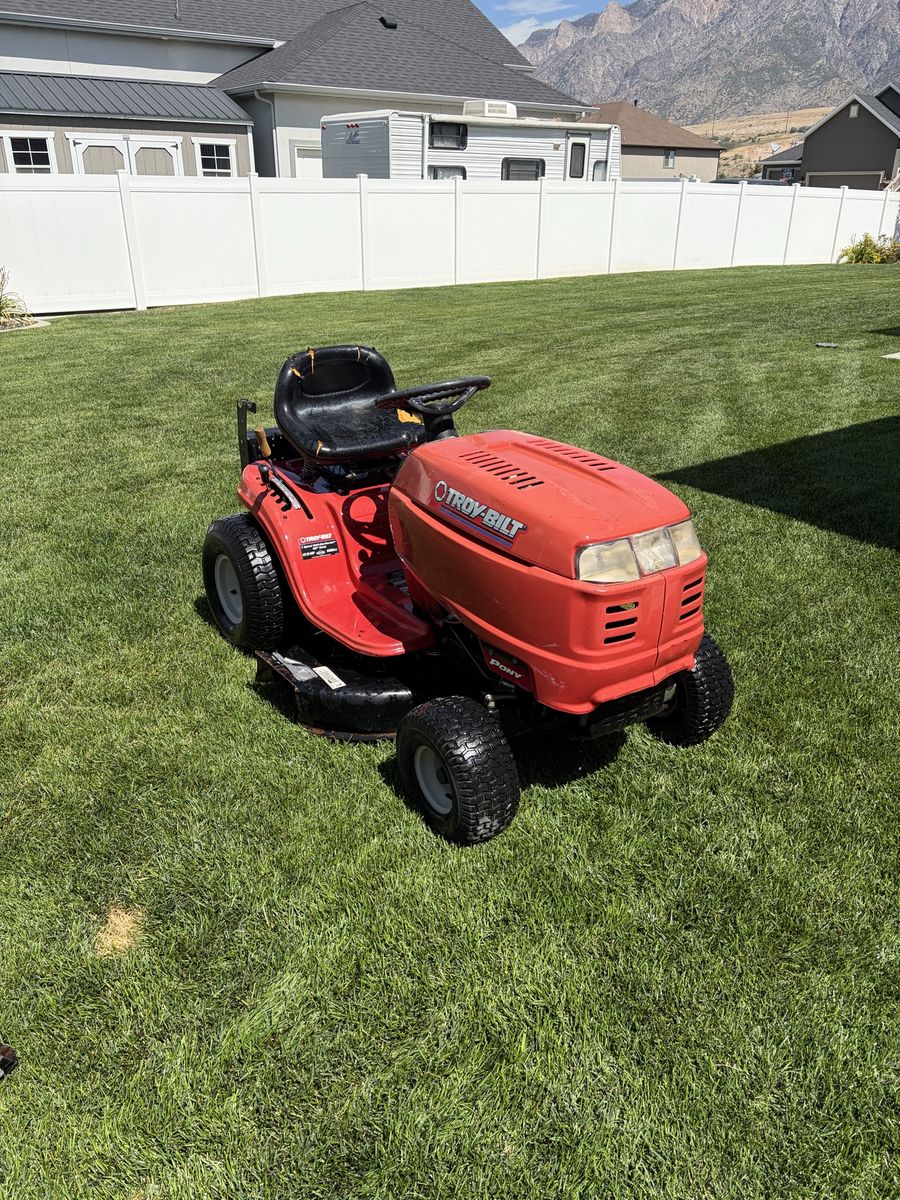 Troy-Bilt Pony Riding Lawn Mower Tractor Red With Snow Plow 