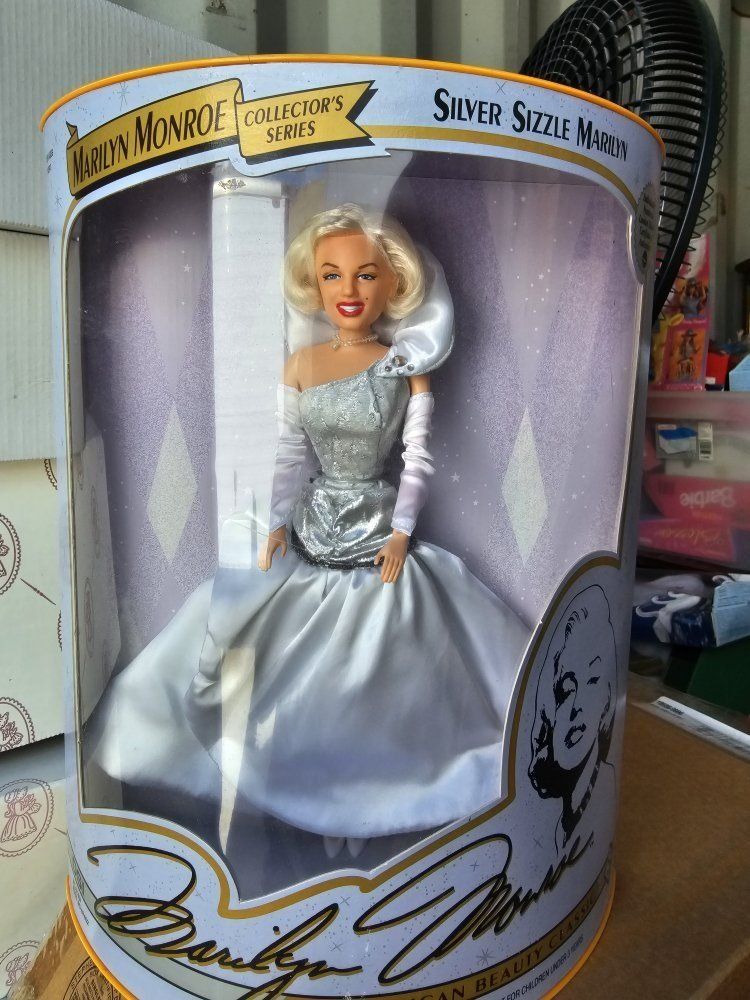 Marylin Monroe Silver Sizzle