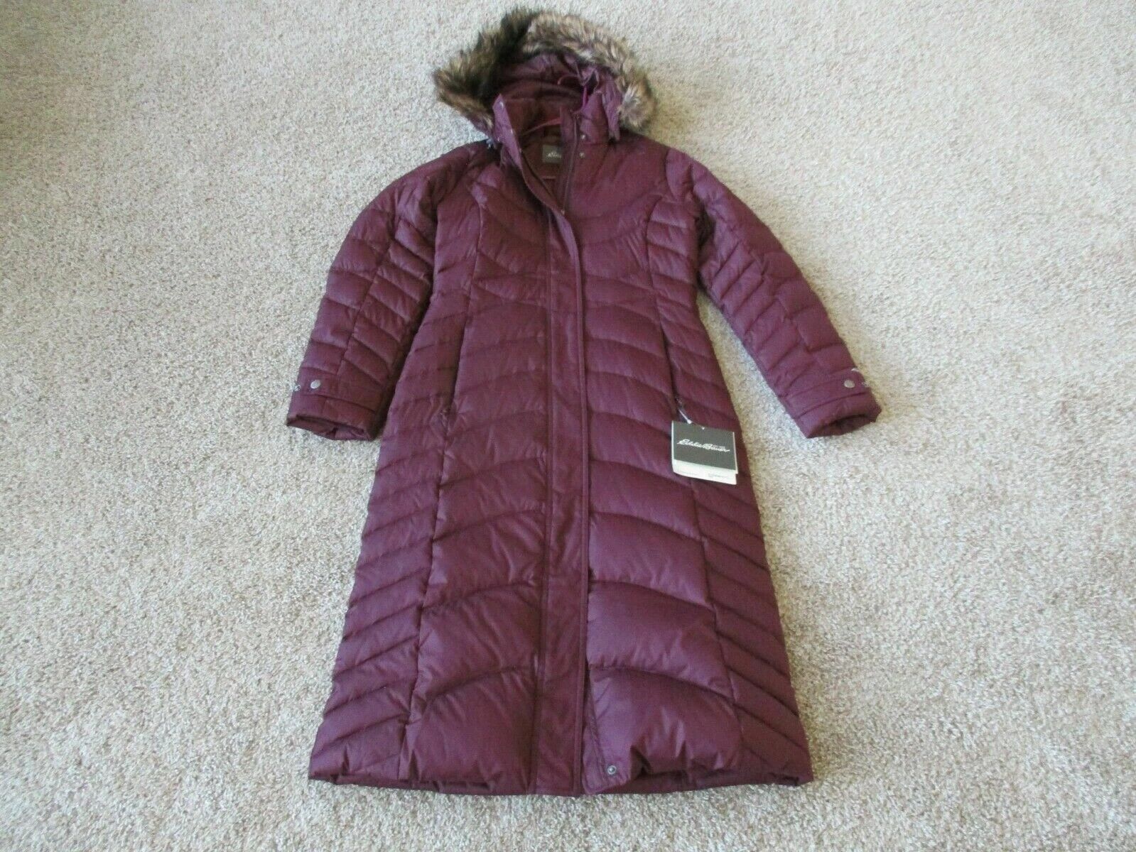 BNWT Eddie Bauer Snowridge down duffel, Style 6771, Size XS, Dark Garnet