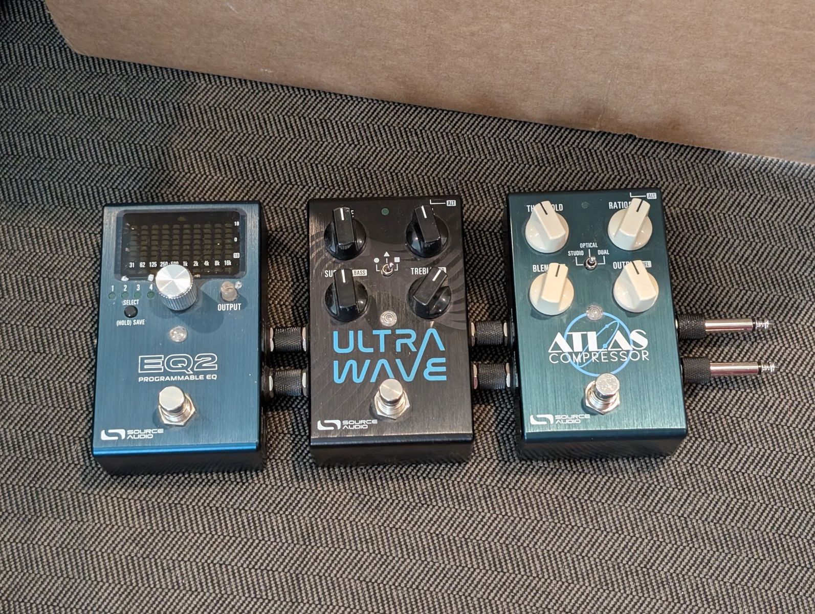 Various Source Audio Effects Pedals and Neuro Hub - EQ2, Atlas Compressor, Ultrawave Multiband Distortion