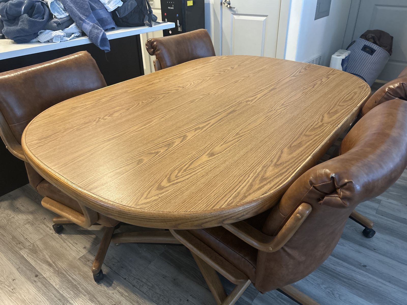 Dining table 4 chairs two leaves