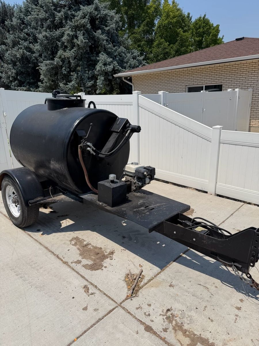 Asphalt Crack Sealer Trailer