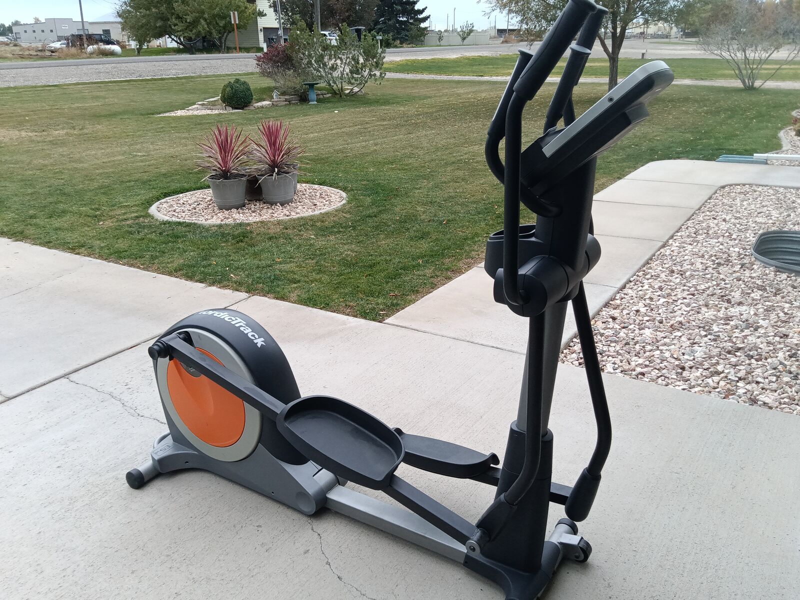 NordicTrack Exercise Elliptical Bike - $250 (Burley / Heyburn)