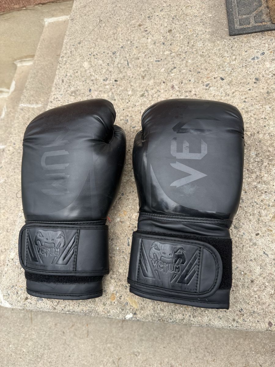 Venum Challenger Boxing Gloves Black on Black Hook and Loop Wrist Support