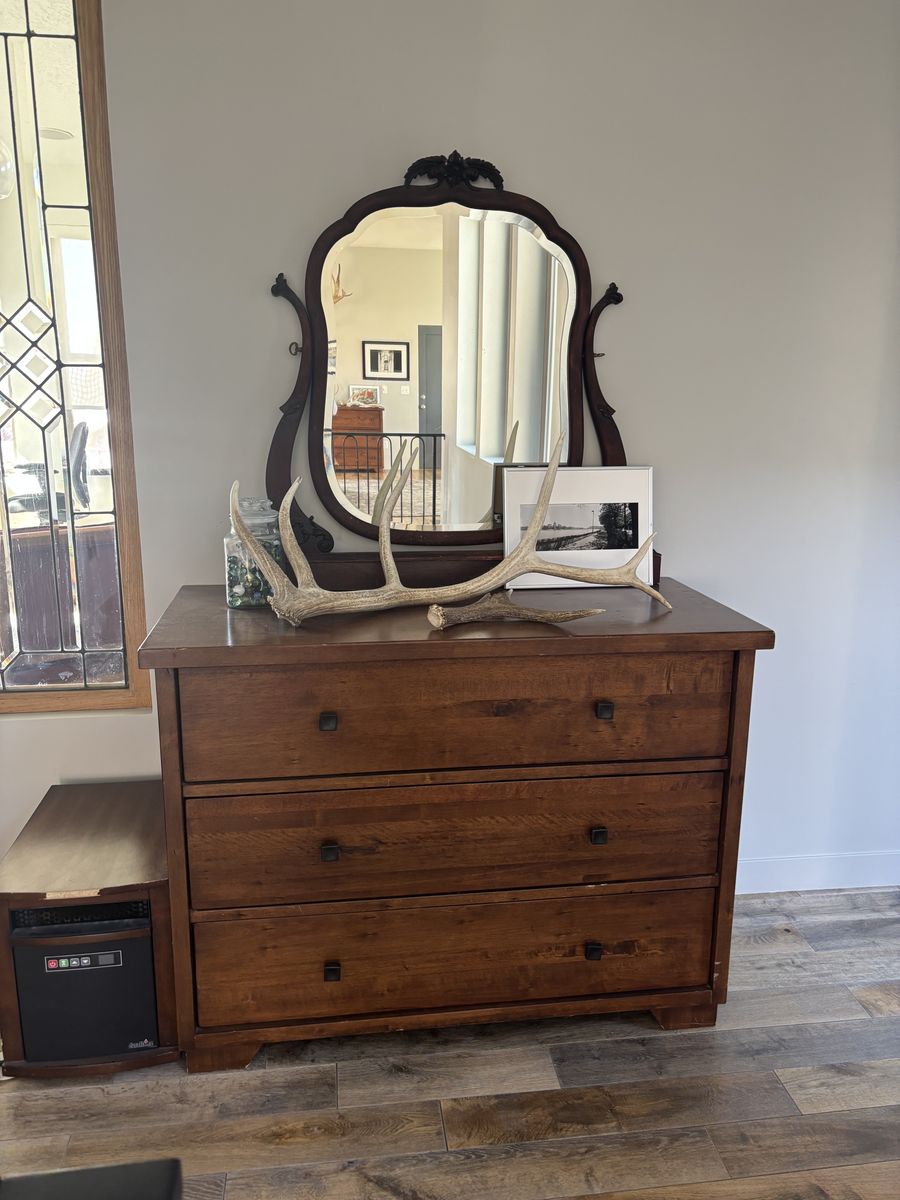 potterybarn dresser with vanity mirror