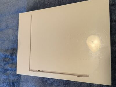 NEW Sealed MacBook Air M2 2022-Gold-Never-Opened