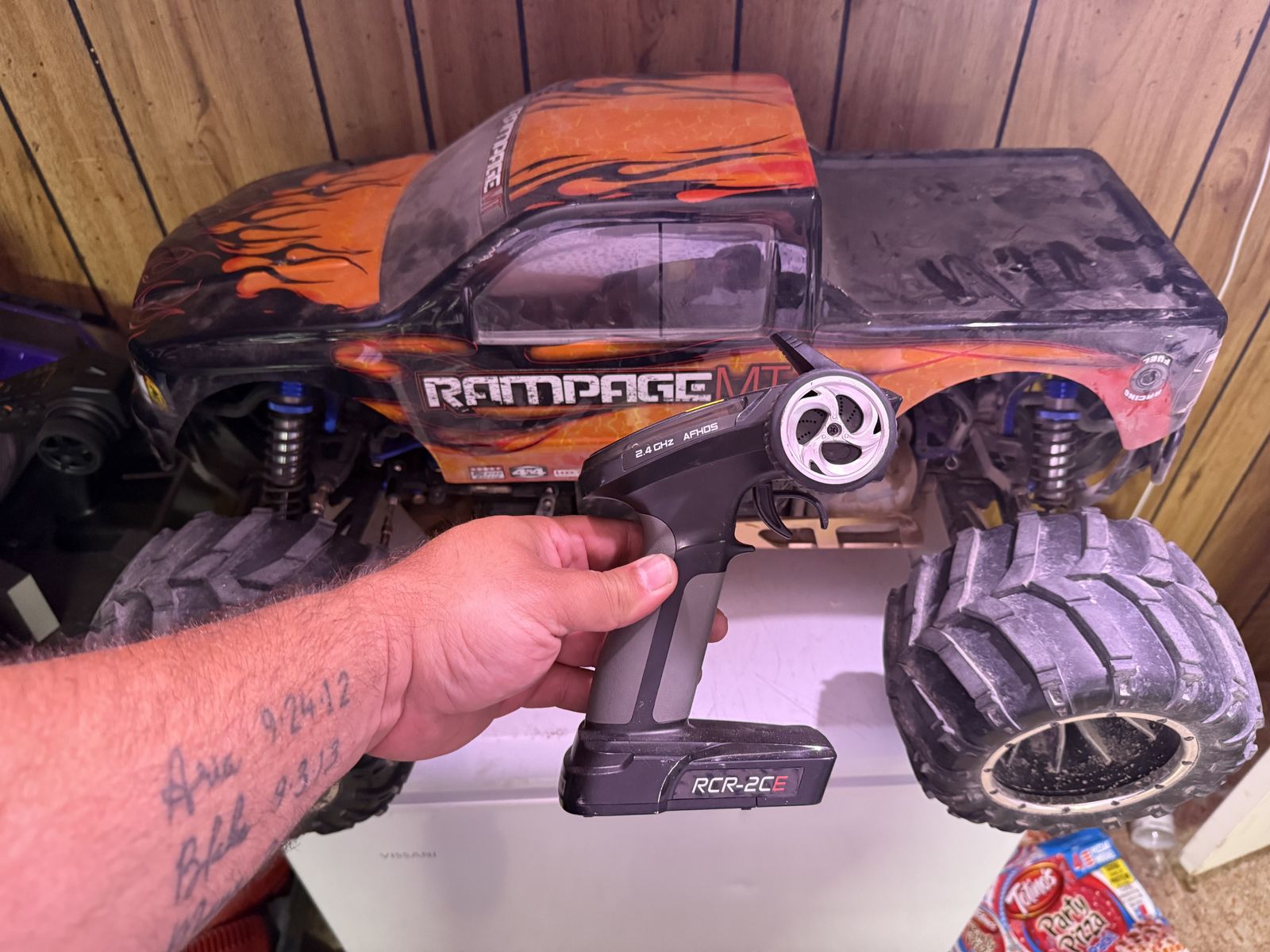 Redcat mt 1/5 gas monster truck.