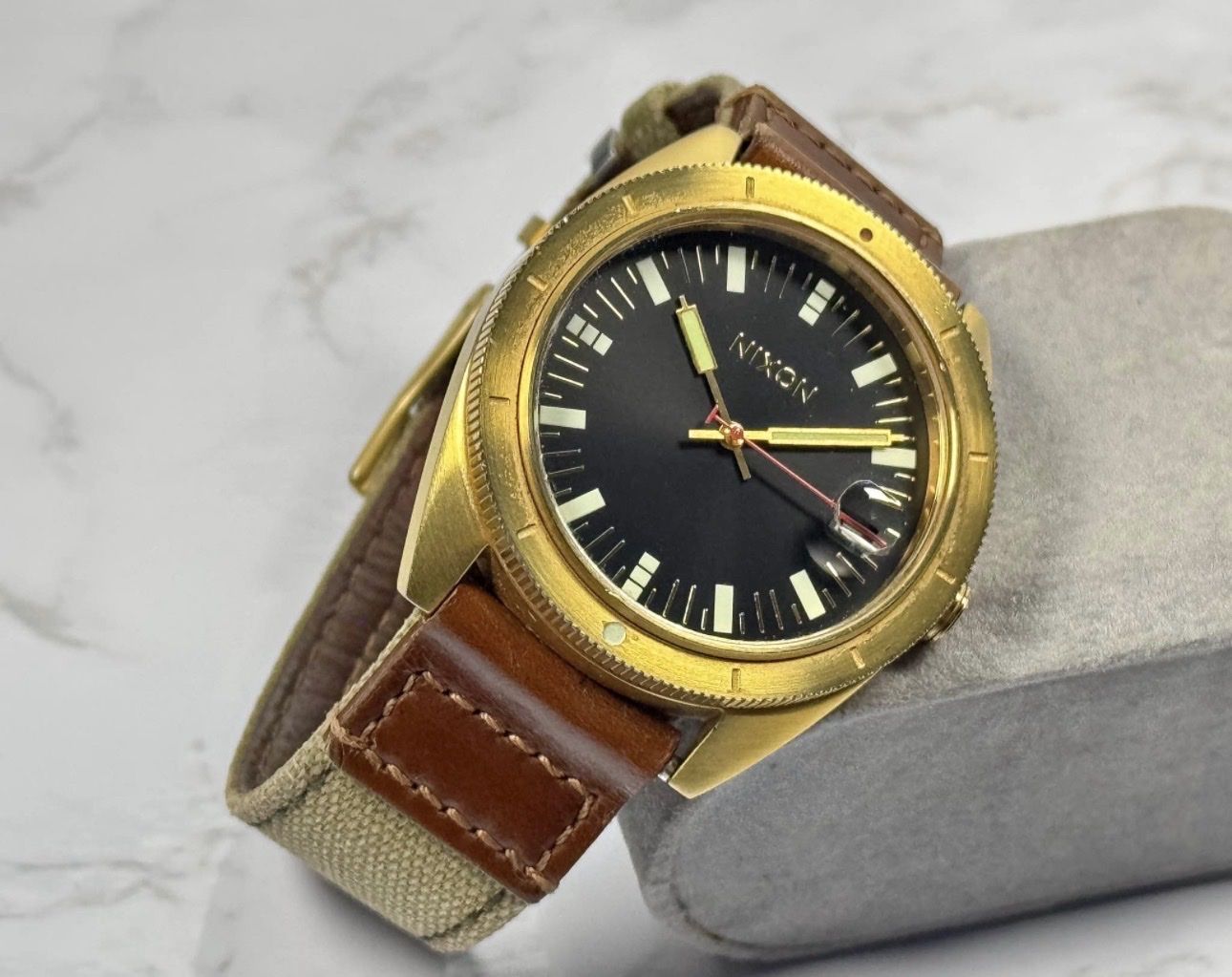 Nixon Wanderlust "The Rover" - Gold/Black | 100mm