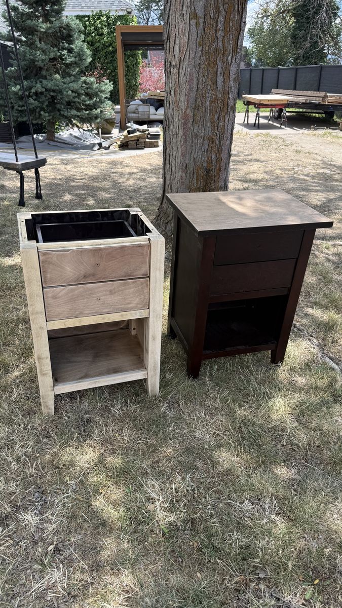 Free set of nightstands