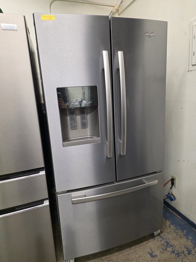 whirpool refrigerator, in great working condition and clean, delivery available.

860 W Riverdale Rd Unit C-3 Riverdale