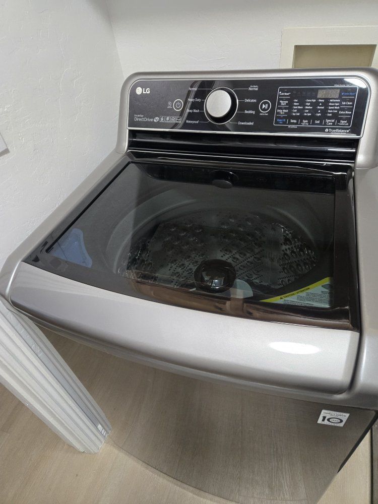 LG MATCHING WASHER & DRYER SET