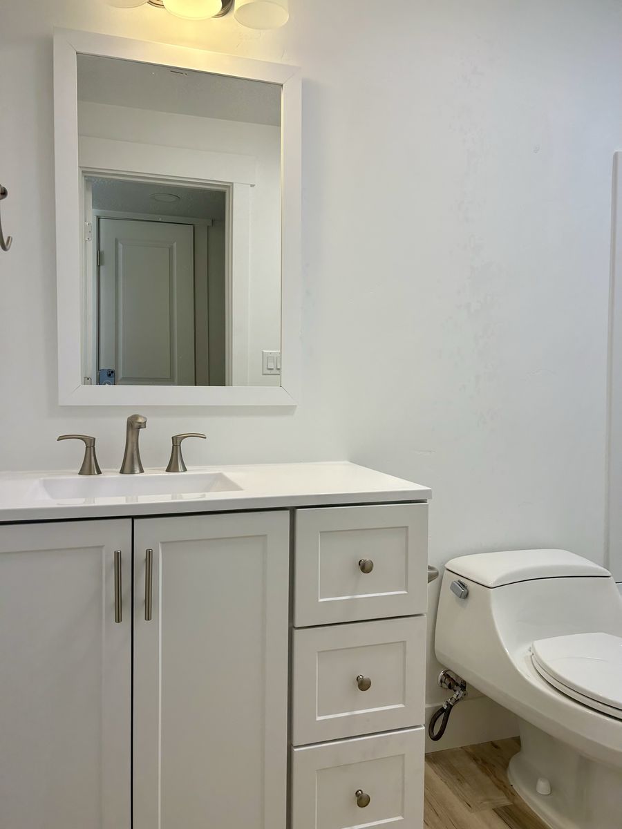 Main image 12