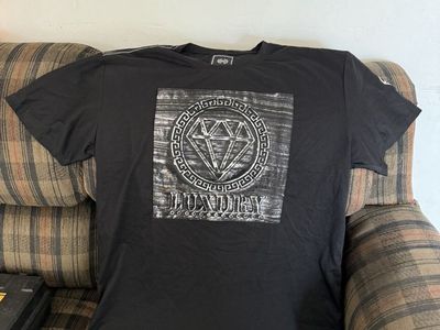 Luxury Black T-Shirt with Diamond Graphic Print