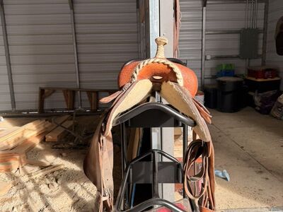 Barrel Saddle