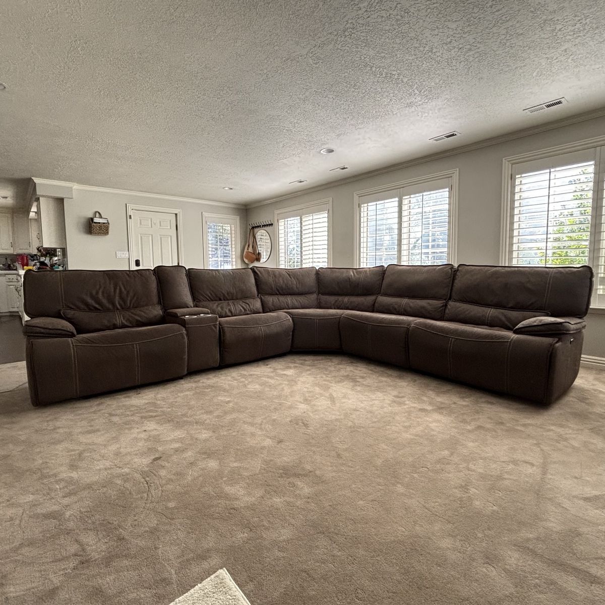 Power Reclining Sectional (Delivery Available)