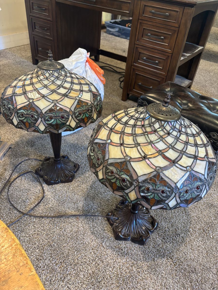 Set of two Tiffany style lamps
