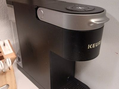 Keurig K-Mini Plus Single Serve K-Cup Pod Coffee Maker, Black, Compact Design