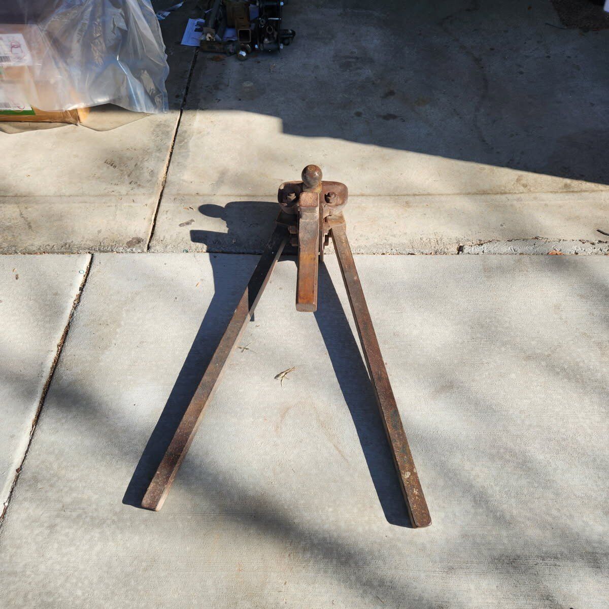 Adjustable Equalizer Trailer Hitch