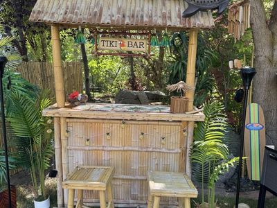 Tiki Bar and Stools for rent