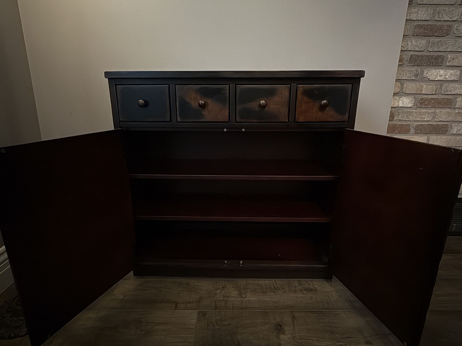 Main image 7